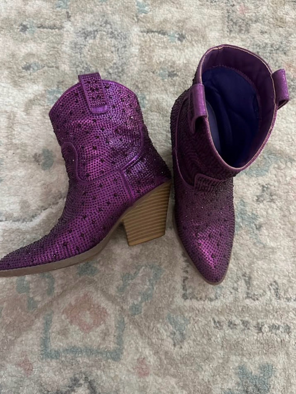 Size 7 Women’s Purple Sequin Western Ankle Boots